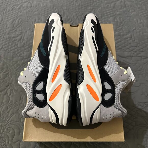 Adidas Yeezy Boost 700 V1 Wave Runner Size 10.5 - Picture 5 of 7